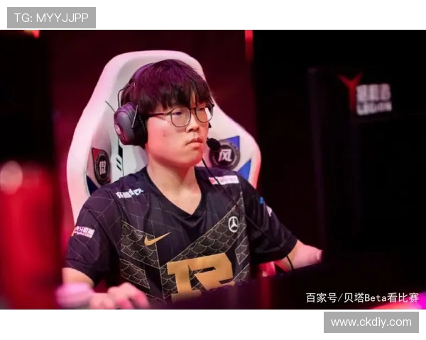 新版本热议如赛场变阵中上路成主攻不再死守中立资源战术升级风向 新版本热议如赛场变阵中上路成主攻不再死守中立资源战术升级风向